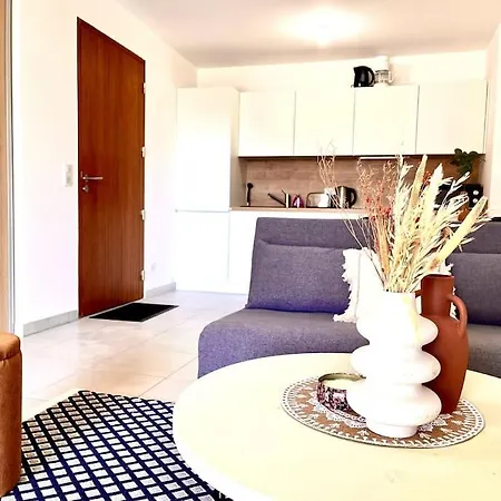Appartement Neuf Avec Terrasse Saint-Florent  Exterior photo